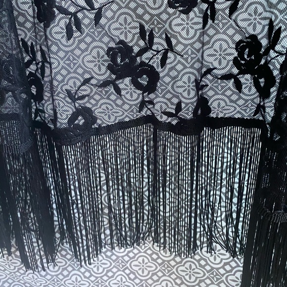 NWOT Black Sheer Rose Kimono/Cover Up with Fringe - Picture 4 of 5